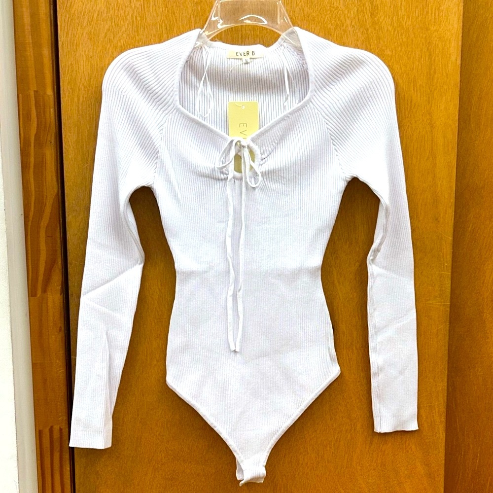 New Ever B Clothing White Bodysuit Key Hole Tie Long Sleeve in Medium
